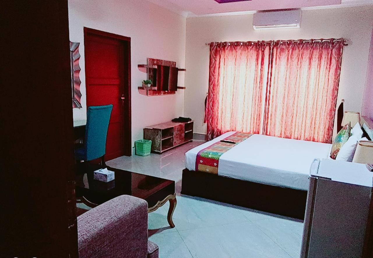 Hotel Versa Appartment Gulberg Lahore Exterior foto