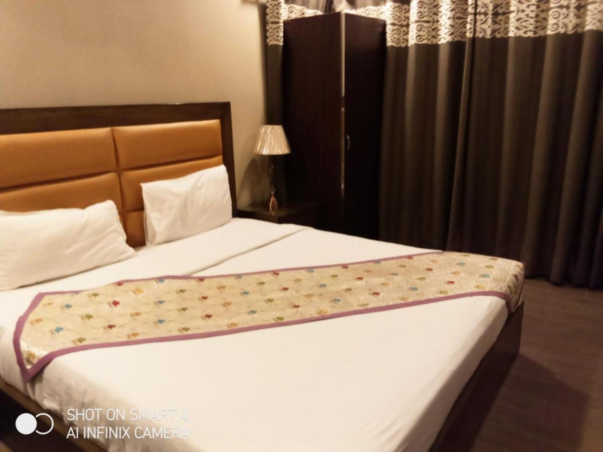 Hotel Versa Appartment Gulberg Lahore Exterior foto